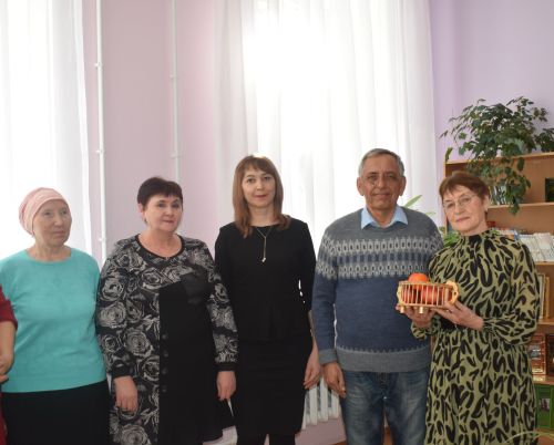 Азнакай балалар китапханәсендә Халыкара туган тел көне кысаларында бик матур кичә узды