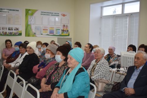 Азнакай районы сырхауханәсенең беренчел ветераннар советының хисап җыелышы узды