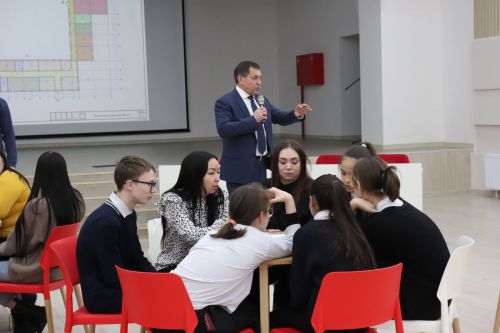 Азнакайда яшүсмерләр клубы проекты буенча әңгәмә үткәрелде