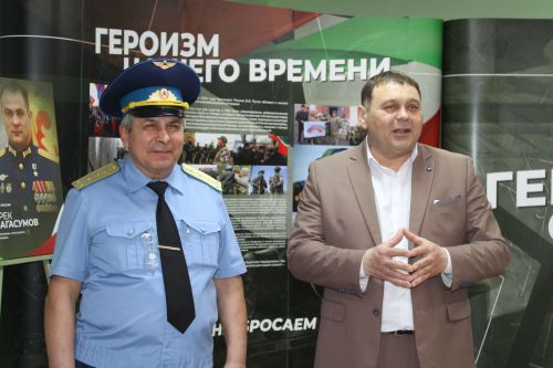 В Азнакаево состоялось открытие передвижной выставки, посвященной участникам СВО