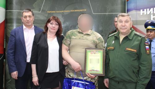 В Азнакаево состоялось открытие передвижной выставки, посвященной участникам СВО