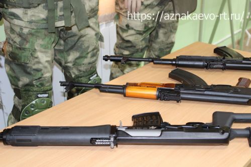 В Азнакаево состоялось открытие передвижной выставки, посвященной участникам СВО