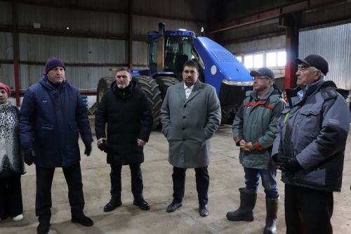 Азнакайда техникаларның язгы кыр эшләренә әзерлеген тикшерделәр