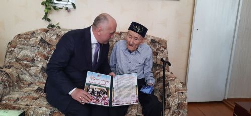 Ветеран войны из Азнакаево встретил свою 103-ю весну