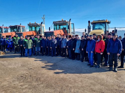 В Азнакаево проверили готовность техники к весенне-полевым работам