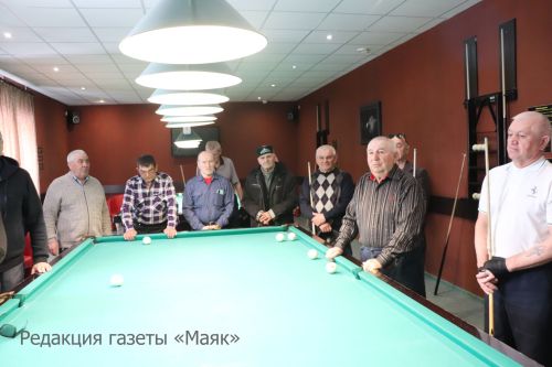 Азнакайда сугыш ветераны Канәгать Газизуллин истәлегенә бильярд ярышлары бара