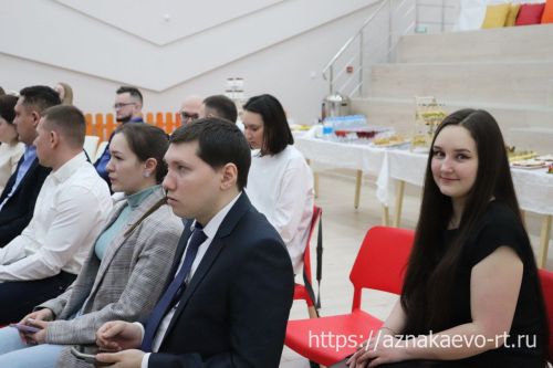 Азнакайда яшь табиблар җыелды
