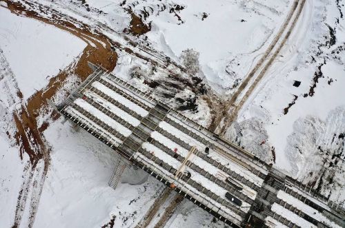 На двух путепроводах на трассе М-7 «Волга» в Татарстане смонтированы балки пролетного строения
