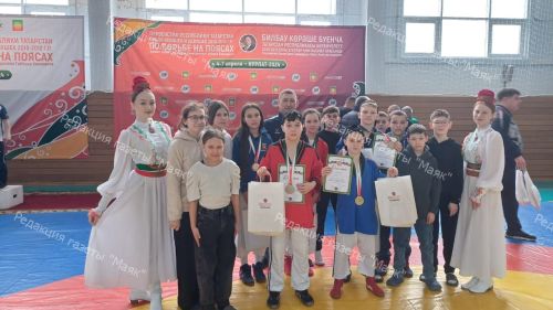 Азнакайлылар билбаулы көрәш буенча Татарстан беренчелегеннән җиңү белән кайттылар