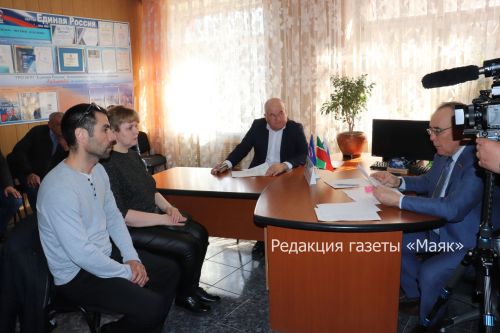 Дәүләт Советы депутаты Таһир Һадиев азнакайлыларны кабул итте