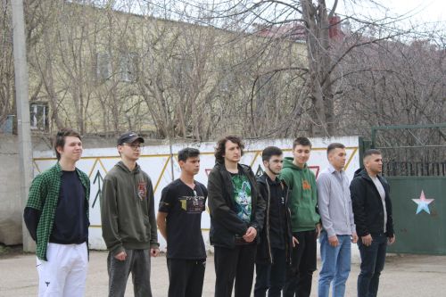 Азнакаевцы призывного возраста отправляются на военную службу