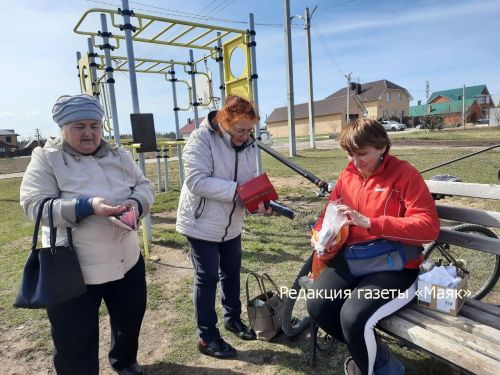 Во дворе Азнакаевского микрорайона «Монолит» организовали подписку на газеты и журналы
