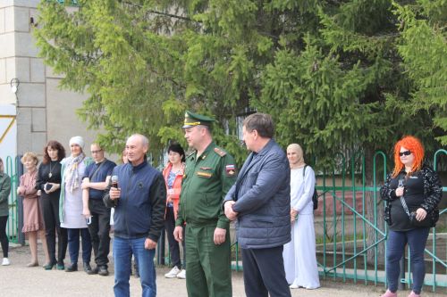 Азнакаевцы призывного возраста отправляются на военную службу