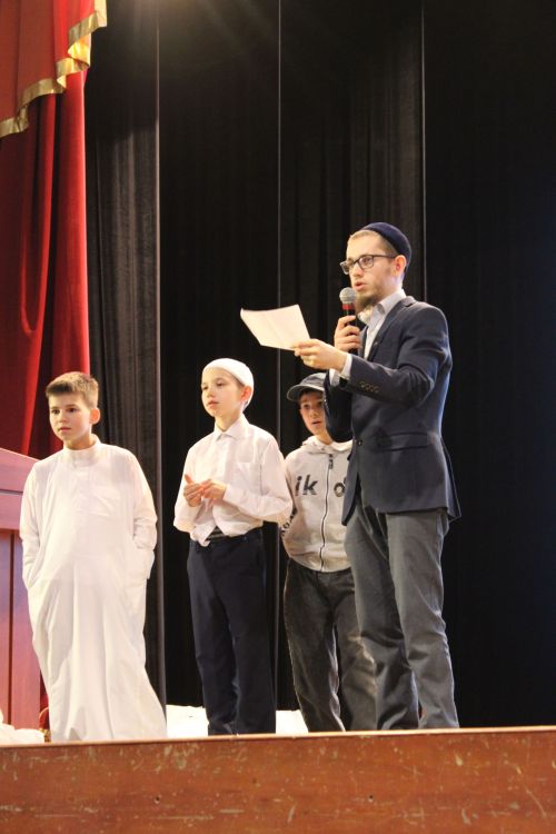 В Азнакаево проходит конкурс чтецов Корана наизусть