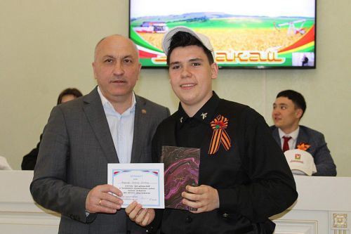 Азнакайда Дублер көне үтте
