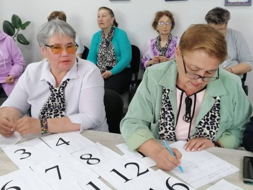 25 апреля в Центре общения старшего поколения города Азнакаево прошло состязание «Эрудит»