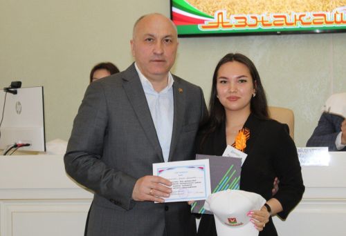 Азнакайда Дублер көне үтте