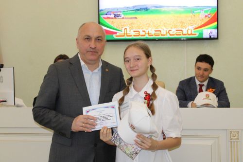 Азнакайда Дублер көне үтте