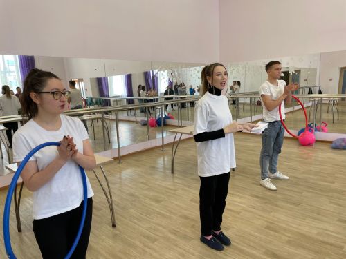 Сегодня в Культурном центре города Азнакаево состоялась игровая программа «Моя семья - моя радость»