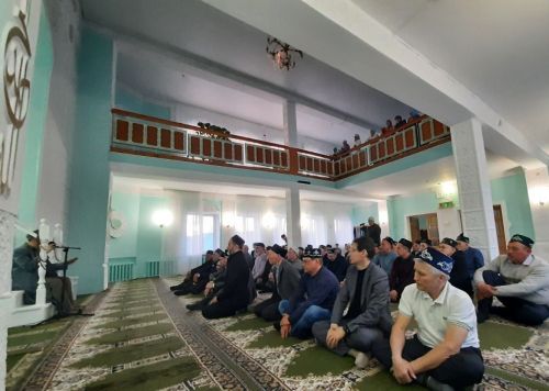 В Азнакаево глава района Марсель Шайдуллин провел ифтар