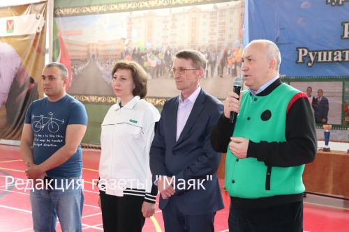 Азнакайда Рушат Исламов истәлегенә волейбол турниры узды