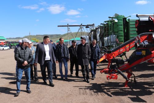 Азнакайда терлек азыгы әзерләү техникасын тикшерделәр