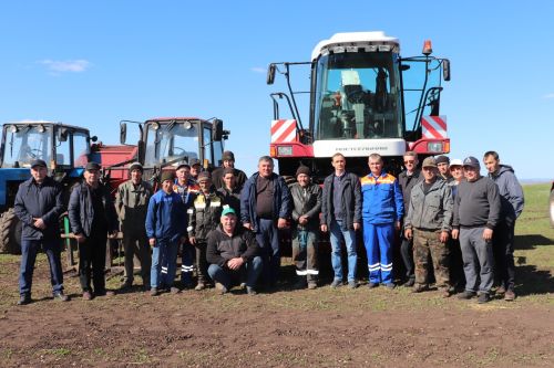 Азнакайда терлек азыгы әзерләү техникасын тикшерделәр
