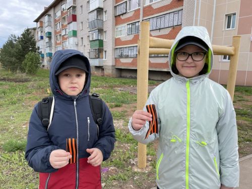 Всероссийская акция «Георгиевская ленточка» проходит ежегодно с 24 апреля по 9 мая