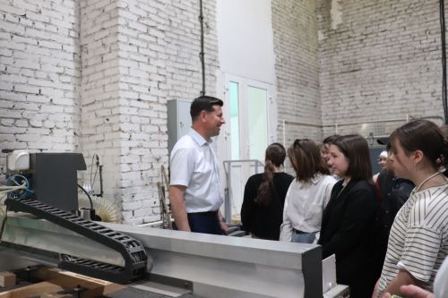 Азнакаевские школьники ознакомились с деятельностью промышленного парка