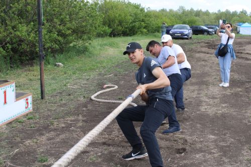 В Азнакаевском районе провели конкурс пахарей