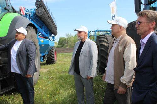 В Азнакаевском районе провели конкурс пахарей
