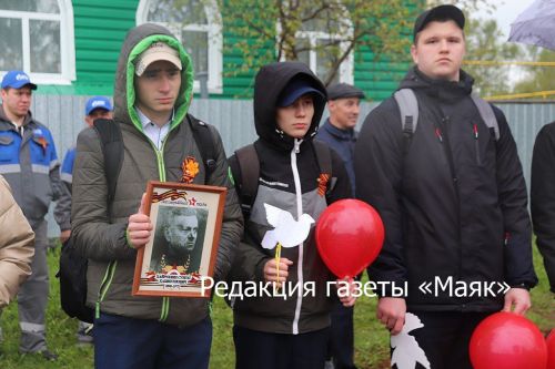 В Актюбе открыли обновленный памятник павшим