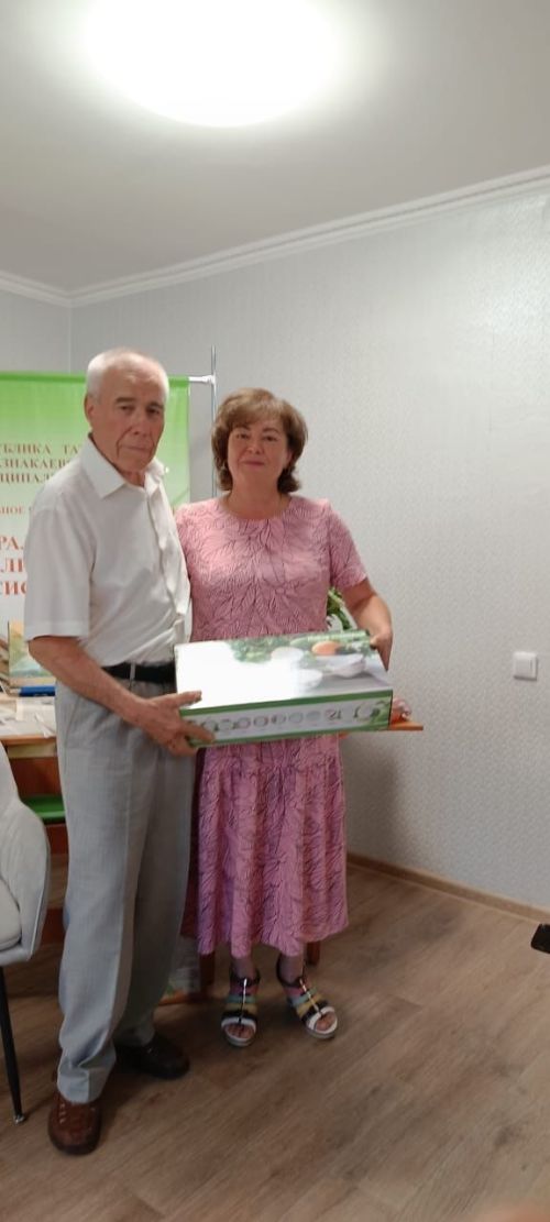 В Азнакаево чествовали журналиста-ветерана