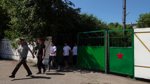 В Азнакаево состоялся призыв на срочную службу