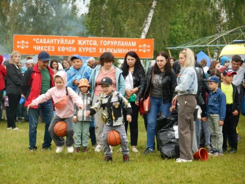 Актүбә бистәсендә Сабантуй гөрләп үтте