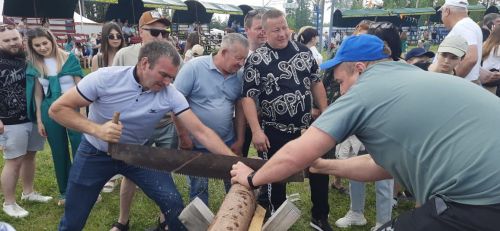 Азнакай Сабан туенда утын да ярдылар