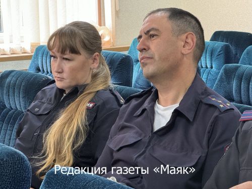 Азнакай юл-патруль экипажы республикада иң яхшы булып танылды!