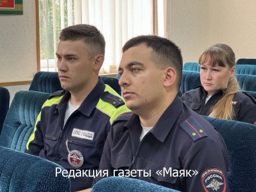 Азнакай юл-патруль экипажы республикада иң яхшы булып танылды!