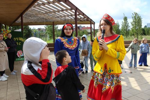 В Азнакаево прошел один из самых ярких праздников «Яблочный Спас»