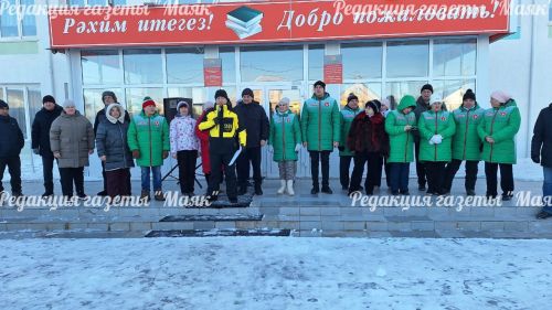 Азнакайда авыл яшьләре аркан тартуда ярыштылар