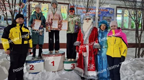 Азнакайда кичке чаңгы узышлары үтте