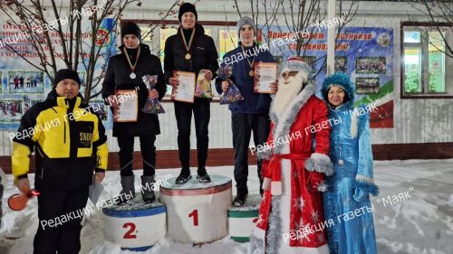Азнакайда кичке чаңгы узышлары үтте