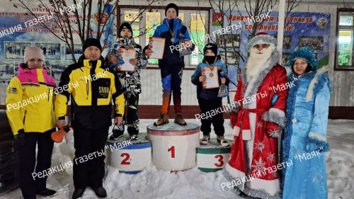 Азнакайда кичке чаңгы узышлары үтте