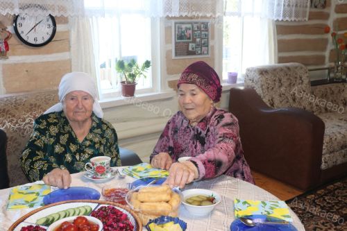 Гасырны да атлап узган Таһира әби