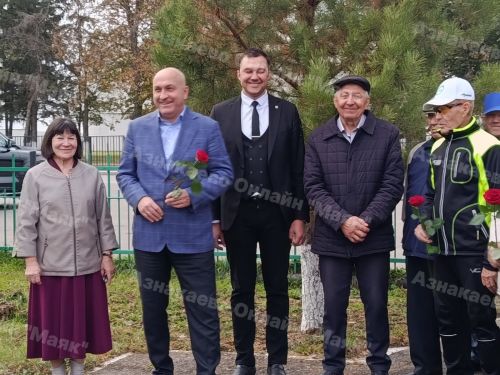 Азнакайда авыл хуҗалыгы ветераннарын хөрмәтләделәр