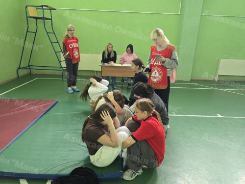 Азнакай мәктәпләрендә укучылар ГТО нормативларын тапшыралар