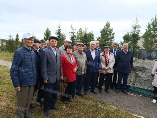 Азнакайда авыл хуҗалыгы ветераннарын хөрмәтләделәр