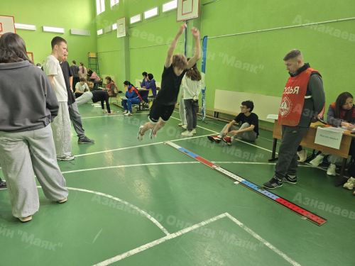 Азнакай мәктәпләрендә укучылар ГТО нормативларын тапшыралар