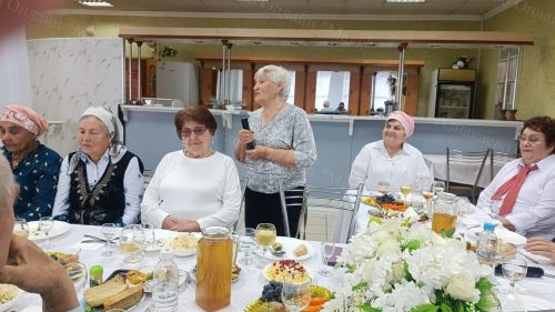 Өлкәннәр айлыгы уңаеннан ветераннарны хөрмәтләделәр