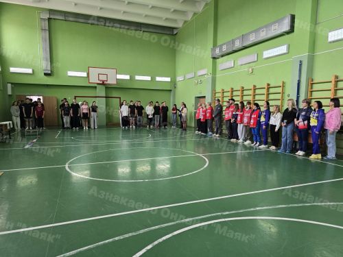 Азнакай мәктәпләрендә укучылар ГТО нормативларын тапшыралар